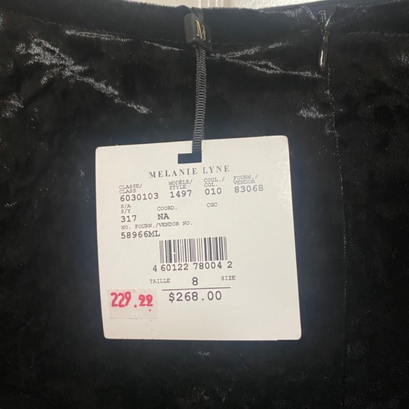 Lauras Black Velvet, Off the shoulders cocktail dress - Picture 2 of 7